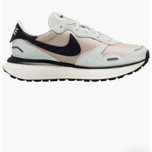 Nike Phoenix Waffle Sneaker